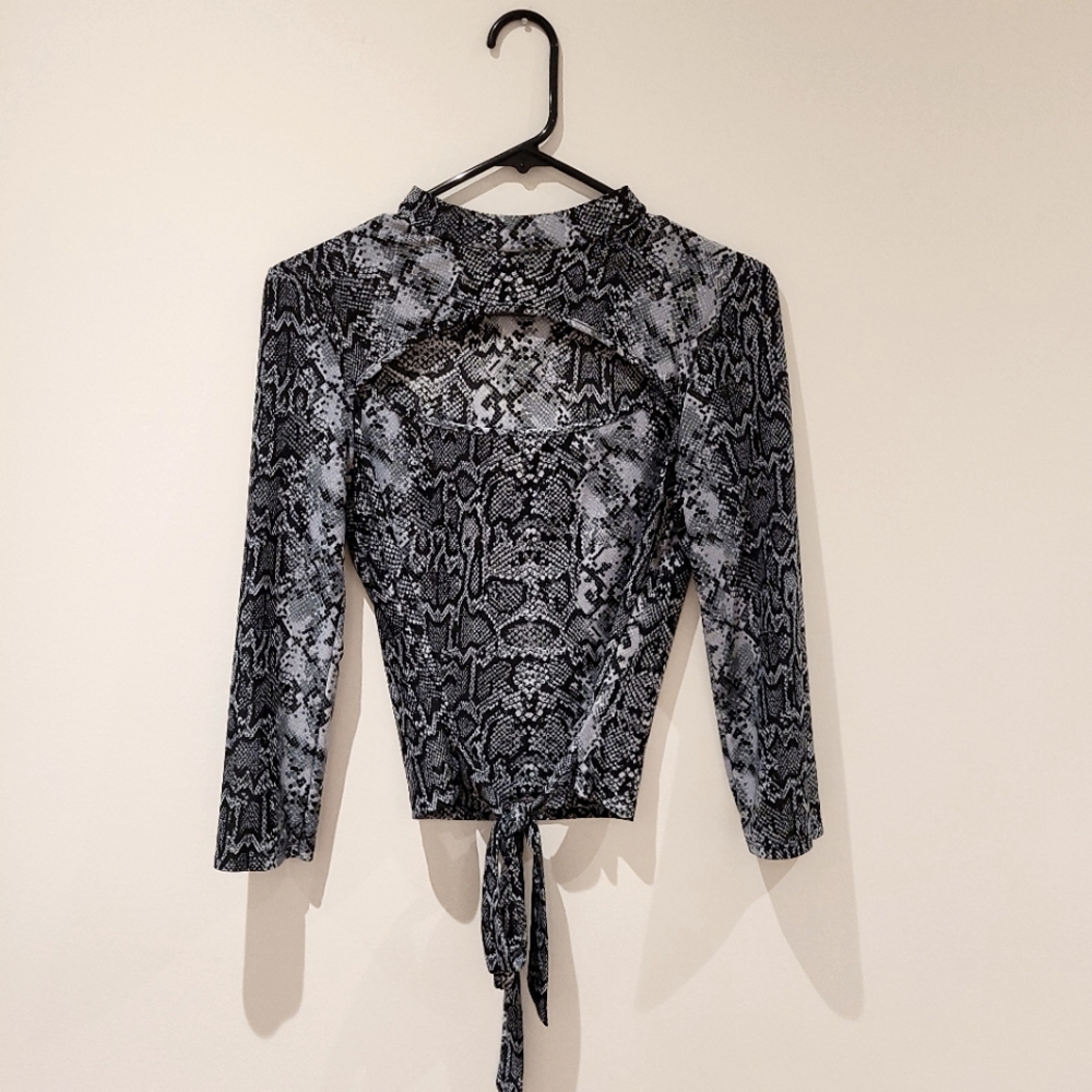 GUESS mockneck snake print top with KEYHOLE front